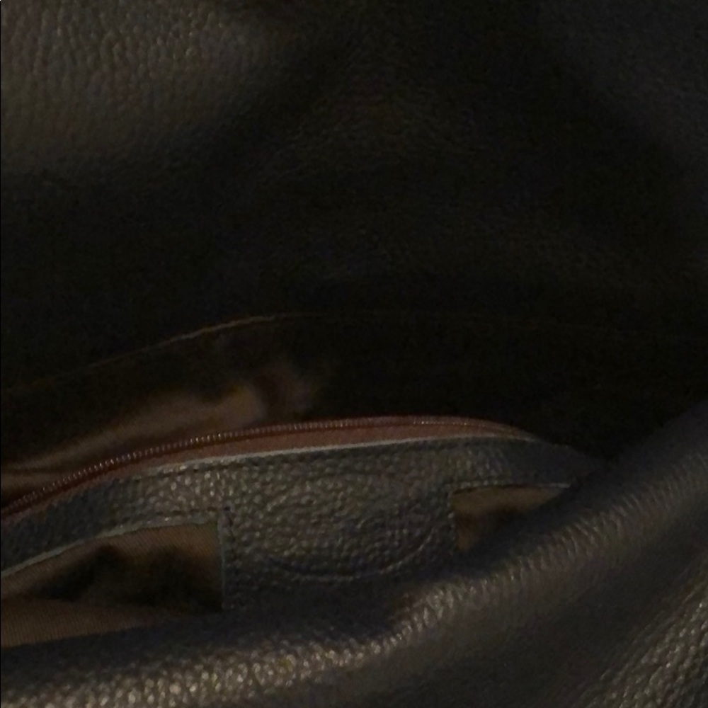 NEW ITALIAN NAVY LEATHER BAG With Shoulder Strap - Picture 4 of 4